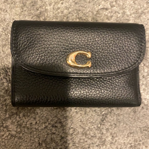 COPY - Coach remi medium wallet - Picture 7 of 11